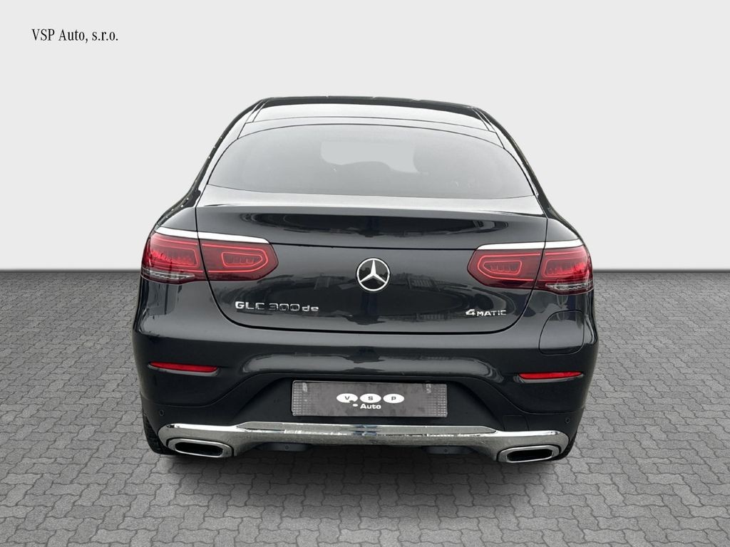 Mercedes-Benz GLC 300 Coupe 300de 4MATIC Coupe (foto 3)