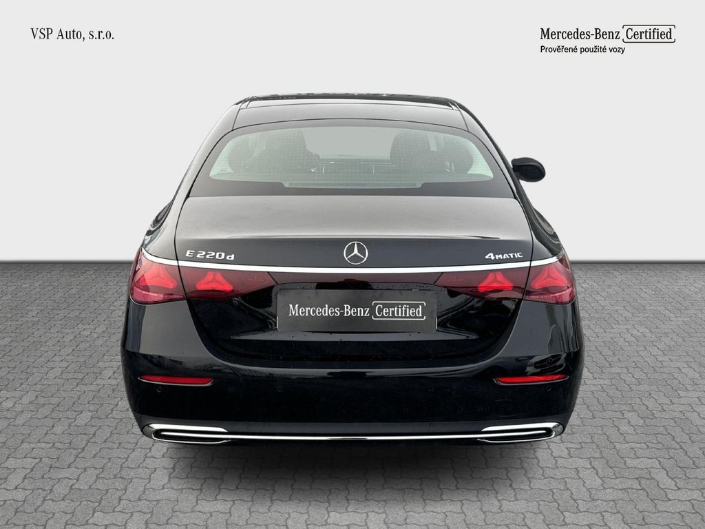 Mercedes-Benz E 220 220d 4MATIC AVANTGARDE (foto 3)