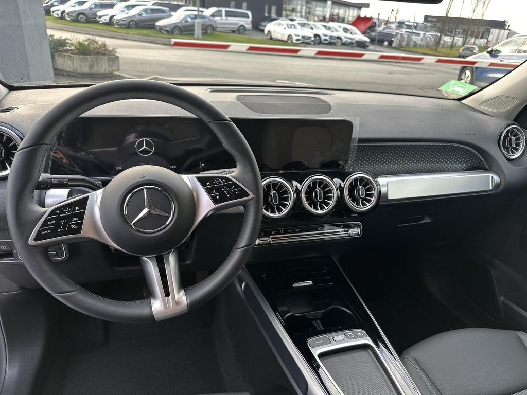 Mercedes-Benz EQB 250+ (foto 9)