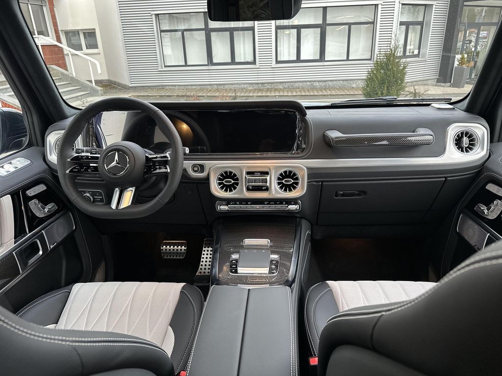 Mercedes-Benz G 580 s technologií EQ (foto 10)