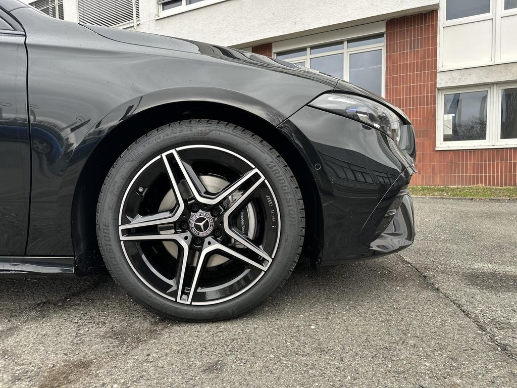 Mercedes-Benz A 200 d  L AMG Style Edition (foto 14)